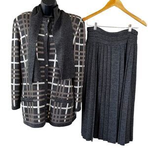 Vintage 80’s Bellino Paris knitted wool blend cardigan & pleated skirt set